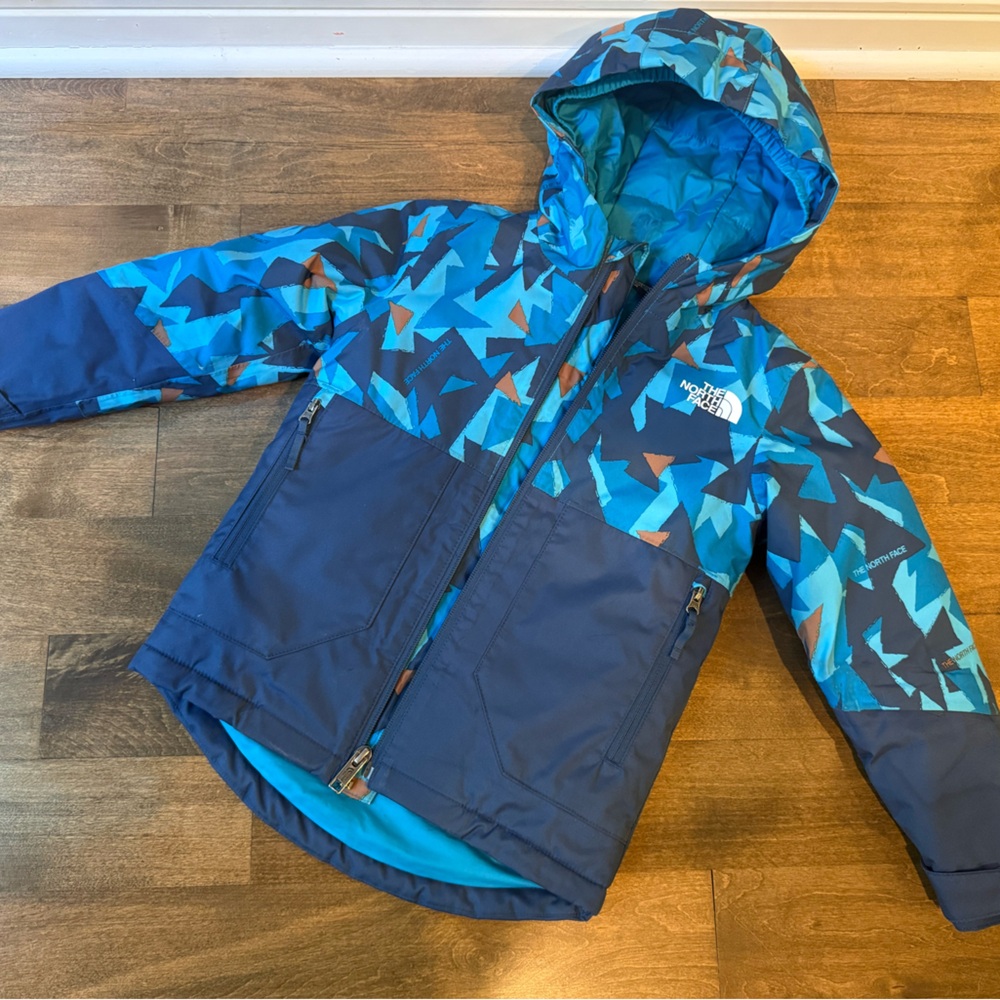The North Face Kids Blue Geometric Hooded Jacket